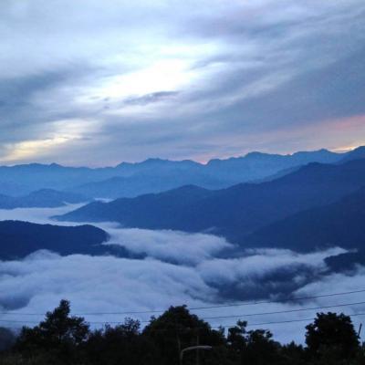 武界日出雲海美景