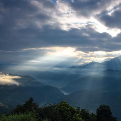 武界日出雲海美景